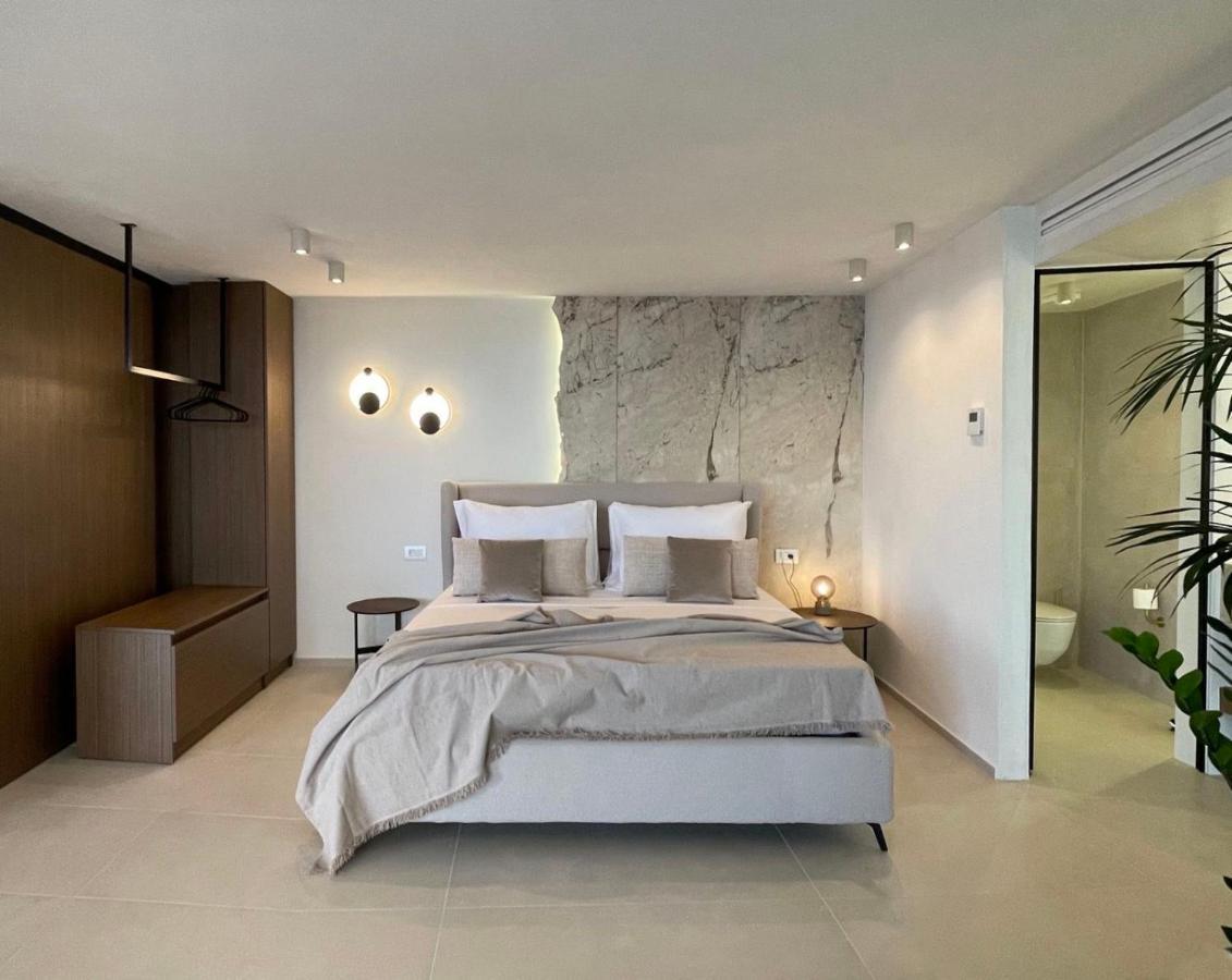 Achlia Mystique Luxury Suite מראה חיצוני תמונה