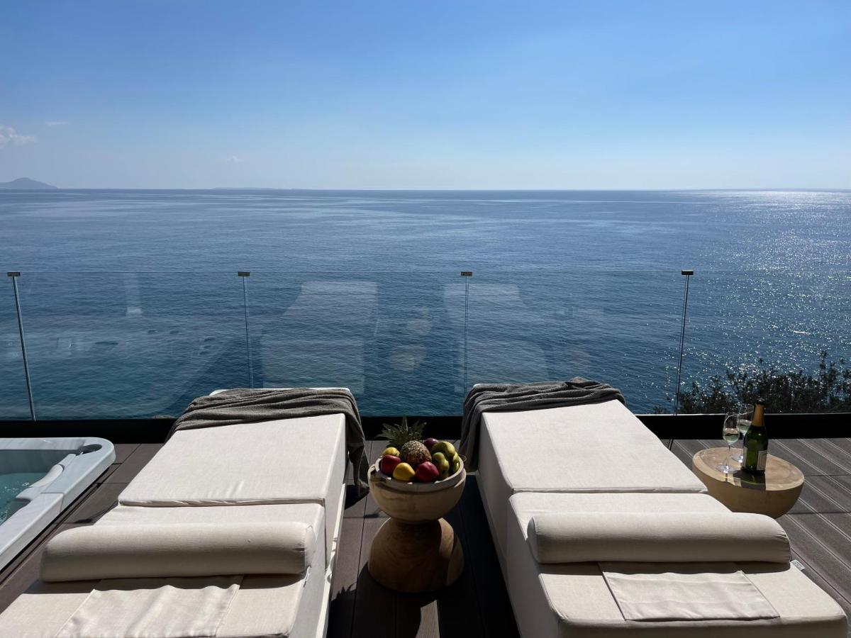 Achlia Mystique Luxury Suite מראה חיצוני תמונה