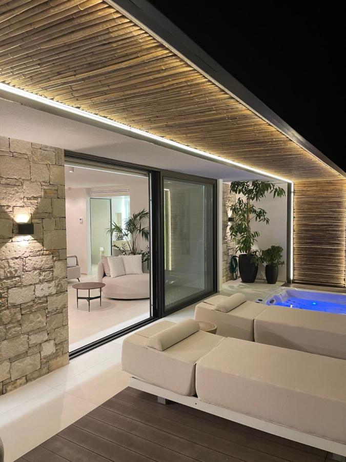 Achlia Mystique Luxury Suite מראה חיצוני תמונה